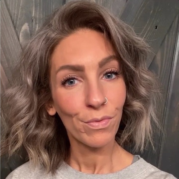 Meet your Posher, Cristen - Picture 1 of 1